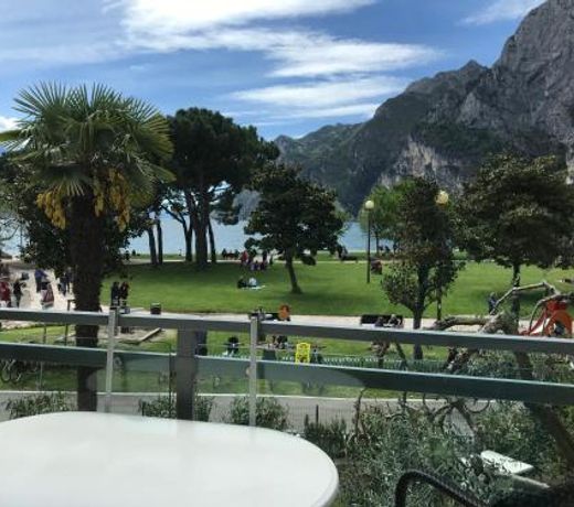 Appartamento Fronte Lago