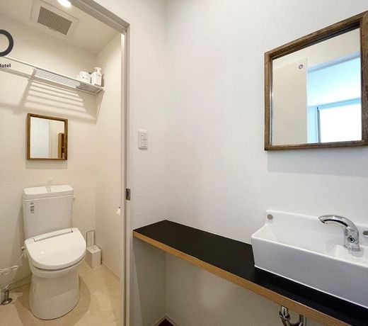 bHotel Kaniwasou 201 2BR Apt, Near Itsukushima Shrine, For 12 Ppl