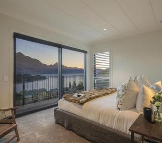 Villa Tihi Hot Tub Lake Views Gas Fire BBQ