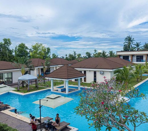 Amphitrite Resort