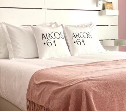 Arcos 61