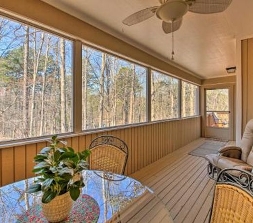 Hot Springs Village Escape with Deck and Grill!