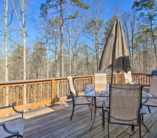 Hot Springs Village Escape with Deck and Grill!