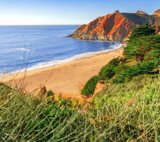 Ocean & Mountain View Getaway Walk to Trails Beach Family Activities