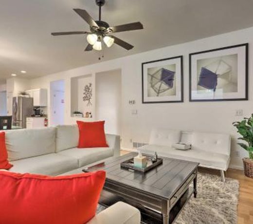 Spacious Hideaway 15 Mi to Downtown Denver!