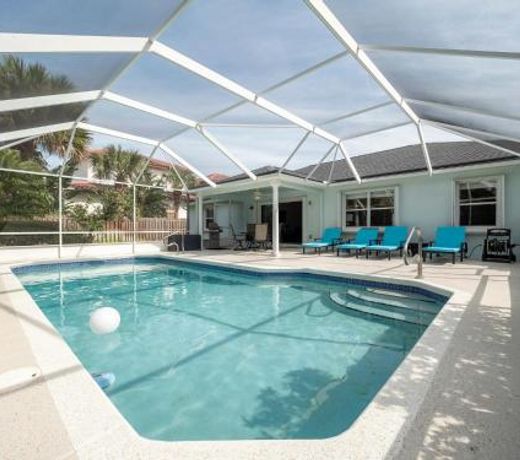 Complete SeaRenity, 4 BRs, Private Pool, Walk to Beach, Sleeps 8