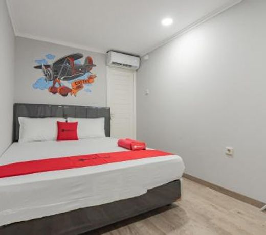RedDoorz near Lembang Park & Zoo
