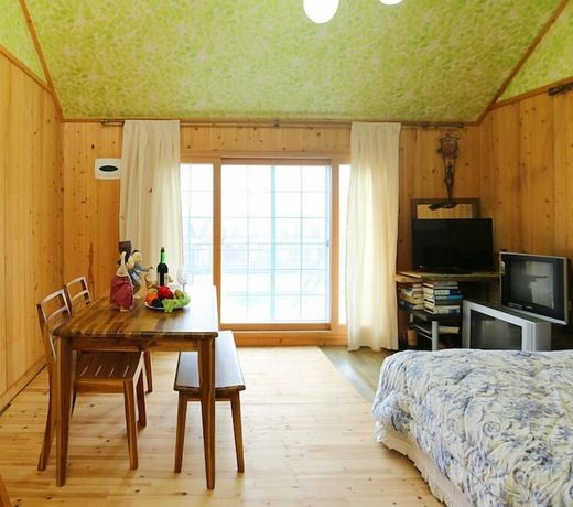 Ulsan Matryoshka Pension