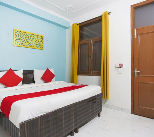 OYO 75720 Raj Guest House