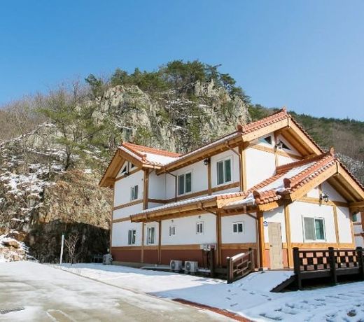 Gyeongju Hanok Kkotjam Pension