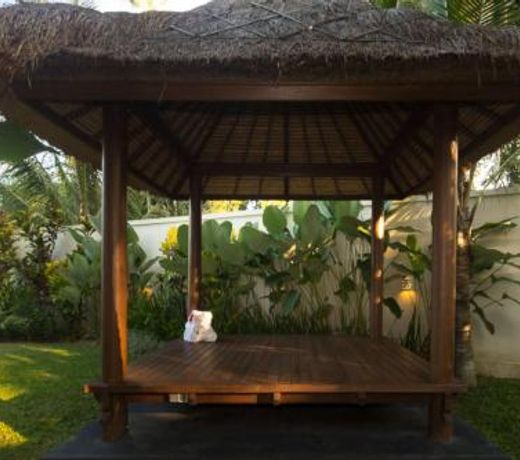 Rent a Luxury Villa in Bali Close to the Beach, Bali Villa 2036