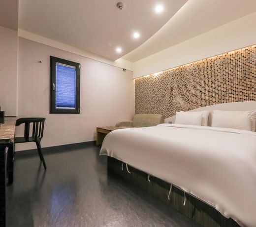 Daejeon Youngmun Hotel Black