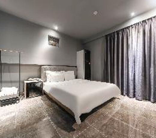 Changwon Myeongseo-dong Hotel Bucks