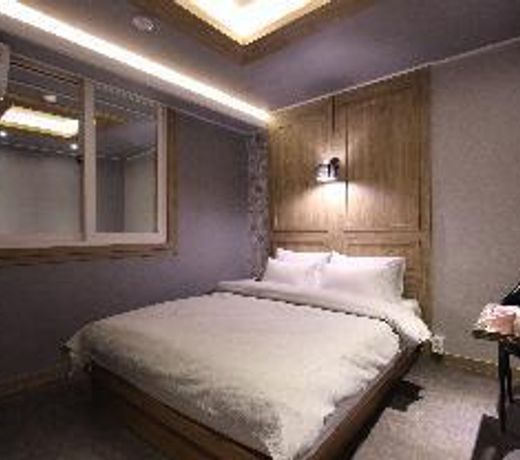 Gumi Indong Hotel Comma
