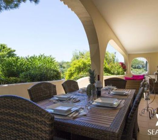 Villa Caravela
