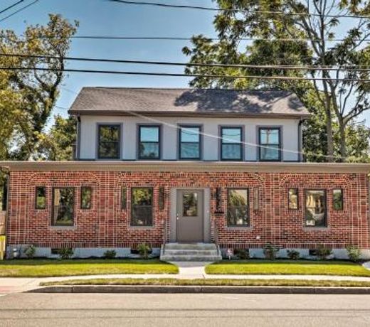 Updated Downtown Red Bank Home 5 Mi to Beach!