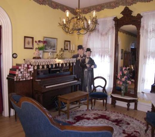Jesse Stone House Bed and Breakfast