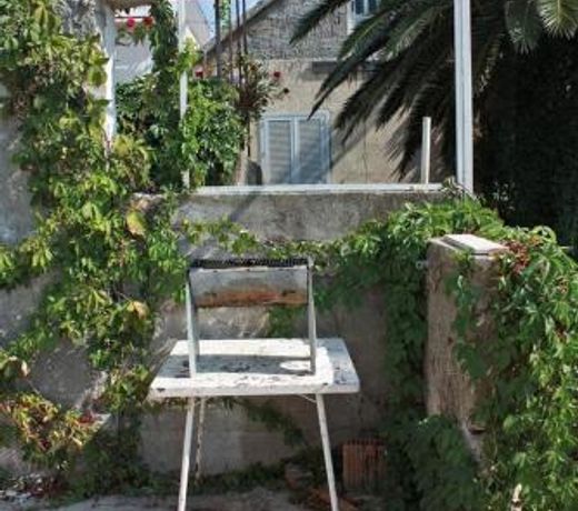 Apartments by the sea Brist, Makarska - 506