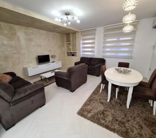Adonis Apartment