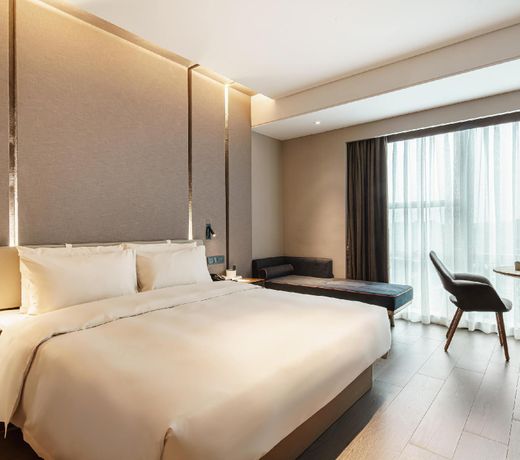 Atour Hotel Lashan High-Speed Railway Station