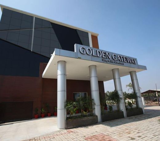 Hotel Golden Gateway
