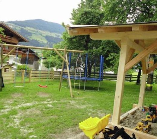 Pleasant Apartment in Hainzenberg in a skiing area