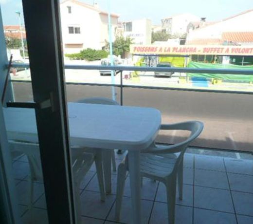 Apartment with one bedroom in Sainte Marie with wonderful sea view and furnished balcony 7 m from th
