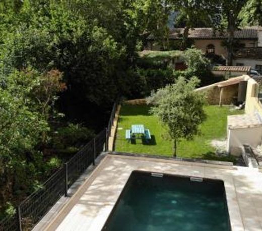 Studio jardin piscine rdc