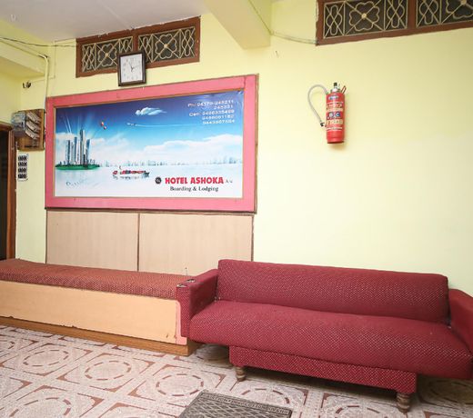 OYO 39194 Hotel Ashoka