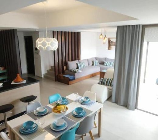 Sunny Cozy Apartment Duplex with beach View and Pool
