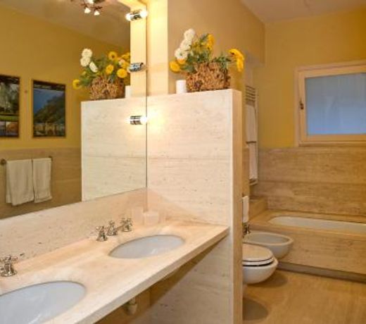 Castelnuovo Magra Apartment Sleeps 8 Pool Air Con