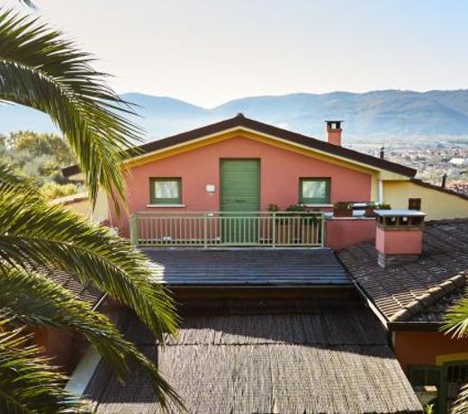 Castelnuovo Magra Apartment Sleeps 4 Pool T313036