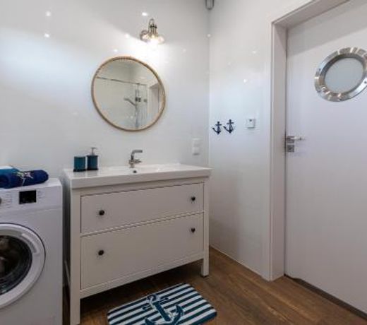 Amare Apartments B2
