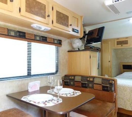 Best NYC Studio-RV EWR Layover Free Parking