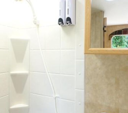 Best NYC Studio-RV EWR Layover Free Parking