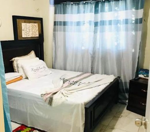 En el corazón de la romana con a/c, wifi, luz y gas incluido.