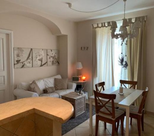 Royal Apartment
