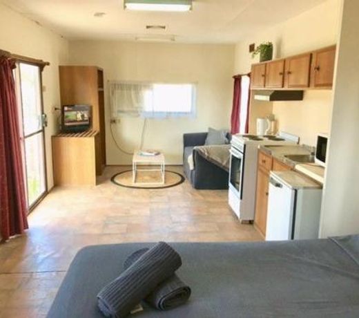 Cute Private Studio Flat with AIRCON!