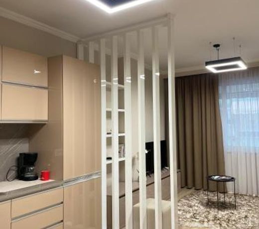 Honey Suite
