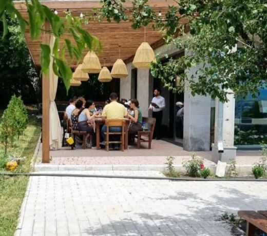 Tsaghkunk Chef house