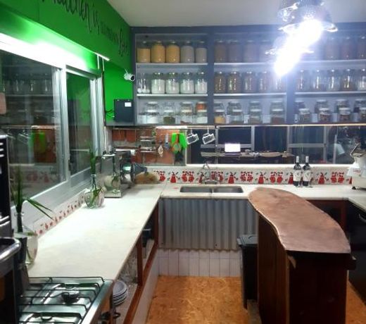 Bucanaan hostel boutique