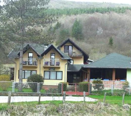 SmjeÅ¡taj na selu Porodica Gvozdenac