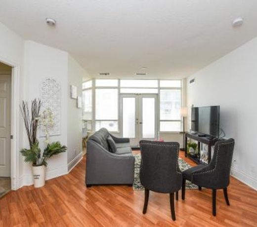 Amazing 2BR & 2BTH - Near Square One Mall
