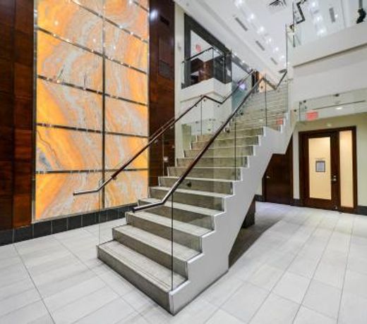 Amazing 2BR & 2BTH - Near Square One Mall