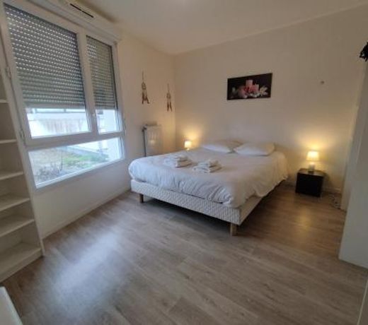 SAINT DENIS appartement 2 chambres avec parking