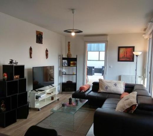 SAINT DENIS appartement 2 chambres avec parking