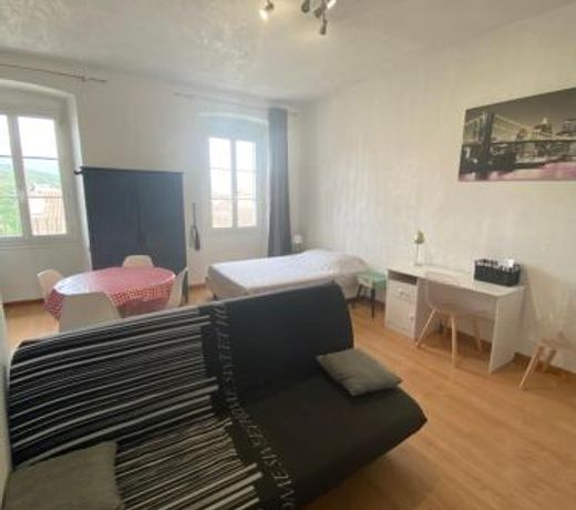 Grand Studio 30m2 4 pers plein centre Corte 13 cours paoli wifi tv lave linge