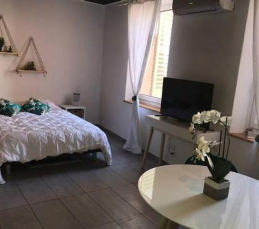Studio cocooning Ã  50 m du port