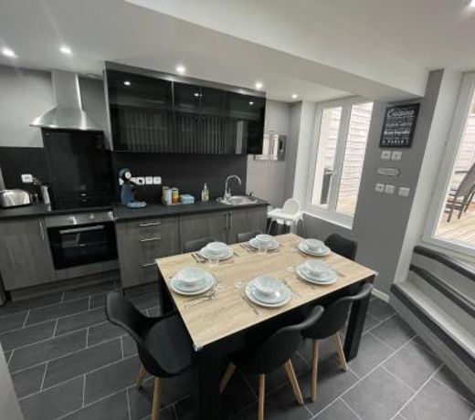 Triplex avec terrasse en plein centre ville