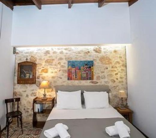 Malama's maisonette at the historic center